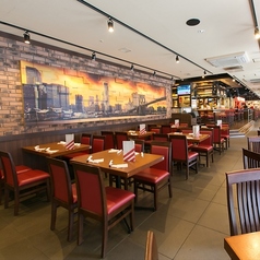 TGIフライデーズ 東京ドームシティ店の雰囲気1