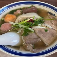 肩バラ生肉フォー