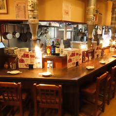 炭火和牛焼き肉 にくまる ホルモン館の雰囲気3