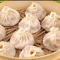 溢れる肉汁に感動！至福の小籠包食べ放題