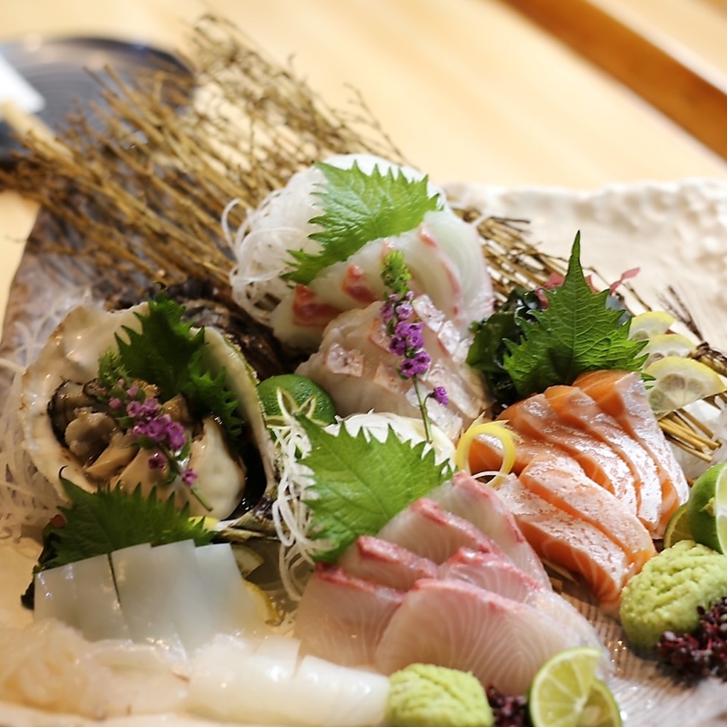 当店おすすめのお造りの盛り合わせ