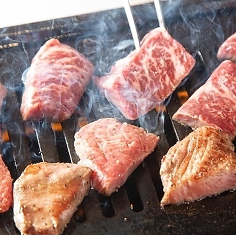 鮮度抜群の極厚のお肉が自慢、1人前200gとボリューム満点焼肉！お一人様でも大歓迎◎