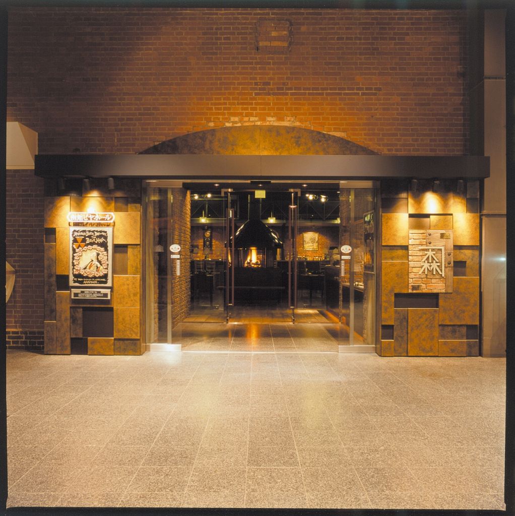 明治の浪漫と粋が一世紀の時を超えて蘇る。