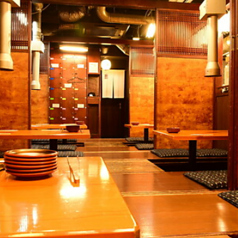 忘新年会に♪20名様から５０名以上でのご案内可能です！貸切宴会もお気軽にご相談下さい。貸切のご相談はフレキシブルに対応させて頂きます。人数・ご予算等お気軽にお問い合わせください。♪大規模パーティ型宴会も随時承っております★