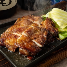 門限秘伝のスパイス 鶏もも肉汁鉄板