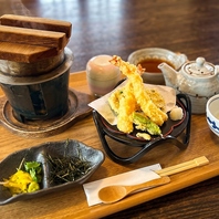 炊きたて熱々を味わう名物の絶品釜飯御膳