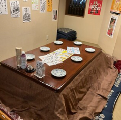 炬燵あります。あったまって、のんびり一杯どうぞ。最大8人まで入れます♪