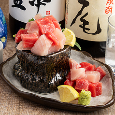 ブツ切りマグロのこぼれ盛り