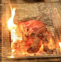 【逸品No.3】牛タン元の炭火焼き