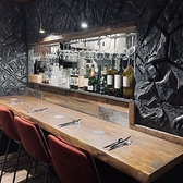 駐車場もございます。ビルの駐車場が空いていればご利用可能です。当日お電話にてご確認ください！