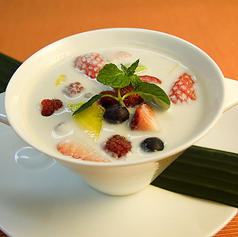 サークールアンミット　フルーツ入りタピオカココナッツミルク