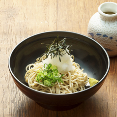 ぶっかけおろし蕎麦／生蕎麦ならではの風味豊かな味わい※温・冷どちらもできます