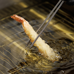 お昼から贅沢に！ランチ限定の極上天丼や揚げたて天ぷら