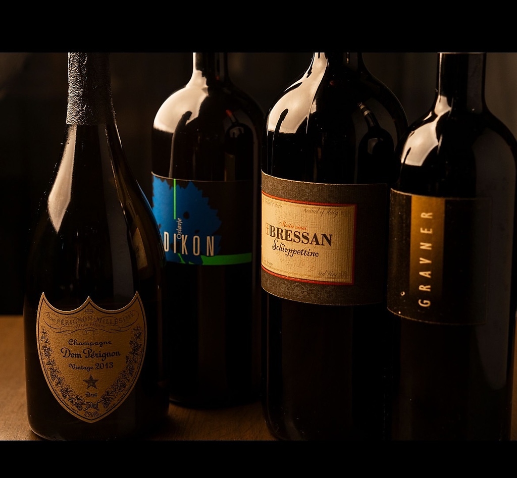 ＜肉料理に合う自然派ワインや日本酒も多数ご用意しております＞