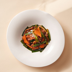 《炒め物》　牛肉と葱の炒め