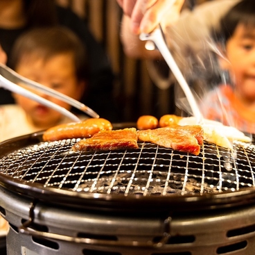 肉のよいち楽々園駅前店の雰囲気1