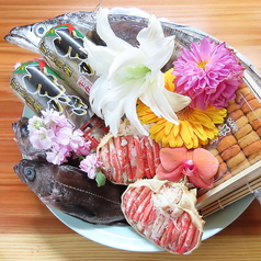 旬菜和食割烹をお楽しみください。