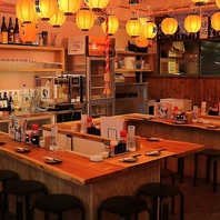 壁一面に広がるお品書き♪昭和ノスタルジックな大衆酒場