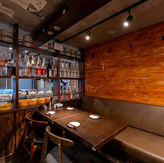 炭火酒場 鶏眞の雰囲気1