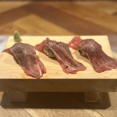 肉寿司3貫