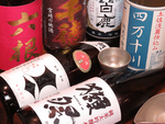 こだわりの鮨や逸品に合う日本酒を数多くご用意しております。