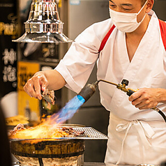 大将が魂込めて炙りあげる「まぐろホホ肉炙り焼き」必食