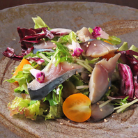 宮城の旬が勢揃い！三陸名物ほや刺身や旬野菜など。