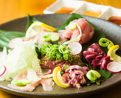 地鶏炭火網焼き とり徹の写真