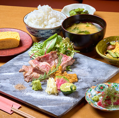 旨いご飯と県産卵が食べ放題♪絶品定食を堪能
