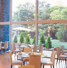 テラスレストラン ピアレの雰囲気1