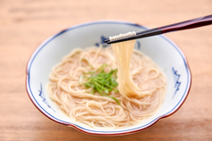 串ほるもんの濃厚な味噌だれスープで食べる【〆のにゅうめん】