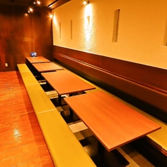 【宴会最大55名様まで】打ち上げ、同窓会などにおすすめの広々としたお席となっております。豊富な飲み放題付きコースはご予算に合わせてお選びいただけます♪