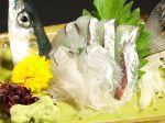 『さより刺身』580円　季節の魚も毎日仕入れだから充実！