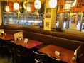 換気全開！で安心。涼しい店内です。冬は暖房も完備で暖かいです。ソファー席はお陰様で大体御予約が入っておりますのでお早めにご連絡下さいませ。お席はお客様の御希望の人数に合わせまして調整可能です。