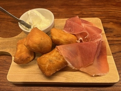 コッコリと生ハムとクリームチーズ