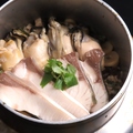 料理メニュー写真&nbsp;ブリと牡蠣の釜飯一合