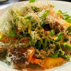 砂肝コンフィとリンゴ 胡桃 クレソンのサラダ