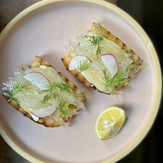 福島県産 白魚のブルスケッタ　自家製発酵バター