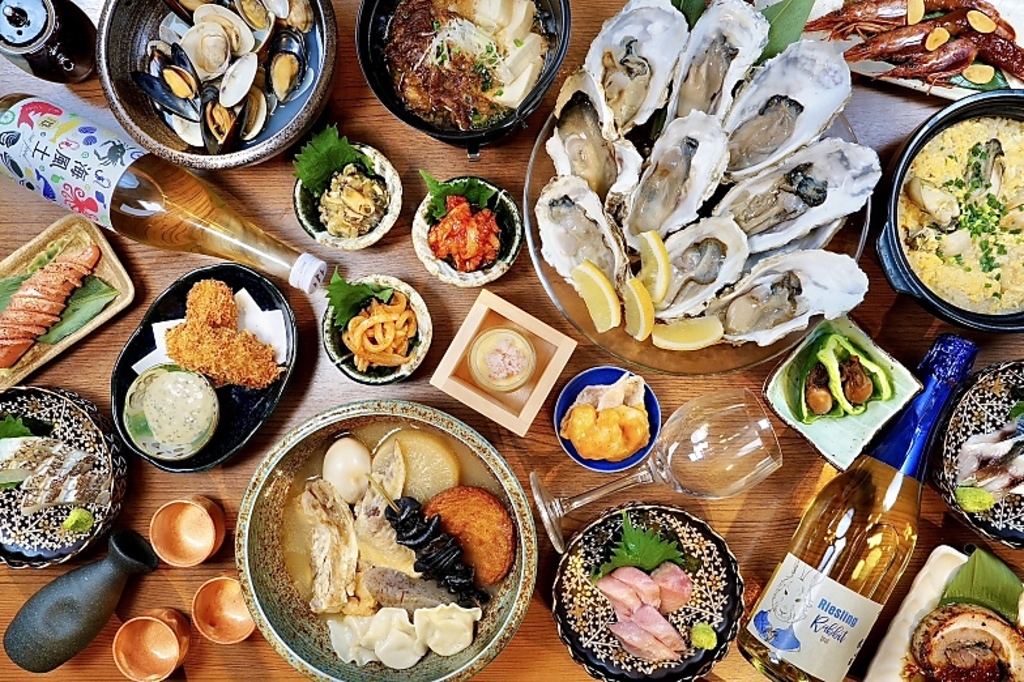 仲間と囲む冬のごちそう。三陸産直送 牡蠣を味わう冬の宴会コースございます。