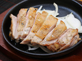 料理メニュー写真 沖縄県産　山原（やんばる）鶏　若鶏（ひな）ステーキ