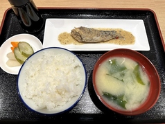 イワシのぬか炊き朝定食