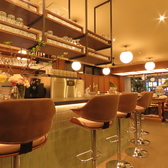 店内には無料でご利用いただけるWi-Fiを完備しております◎データ通信量を気にすることなくインターネットに接続できるため、カフェタイムに動画を視聴したり、お連れ様とSNSを見ながら会話を楽しんだりと、快適な時間をお過ごしいただけます！パスワードなどの接続方法な不明点があればお気軽にスタッフまでお尋ねください