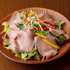 ローストビーフサラダ