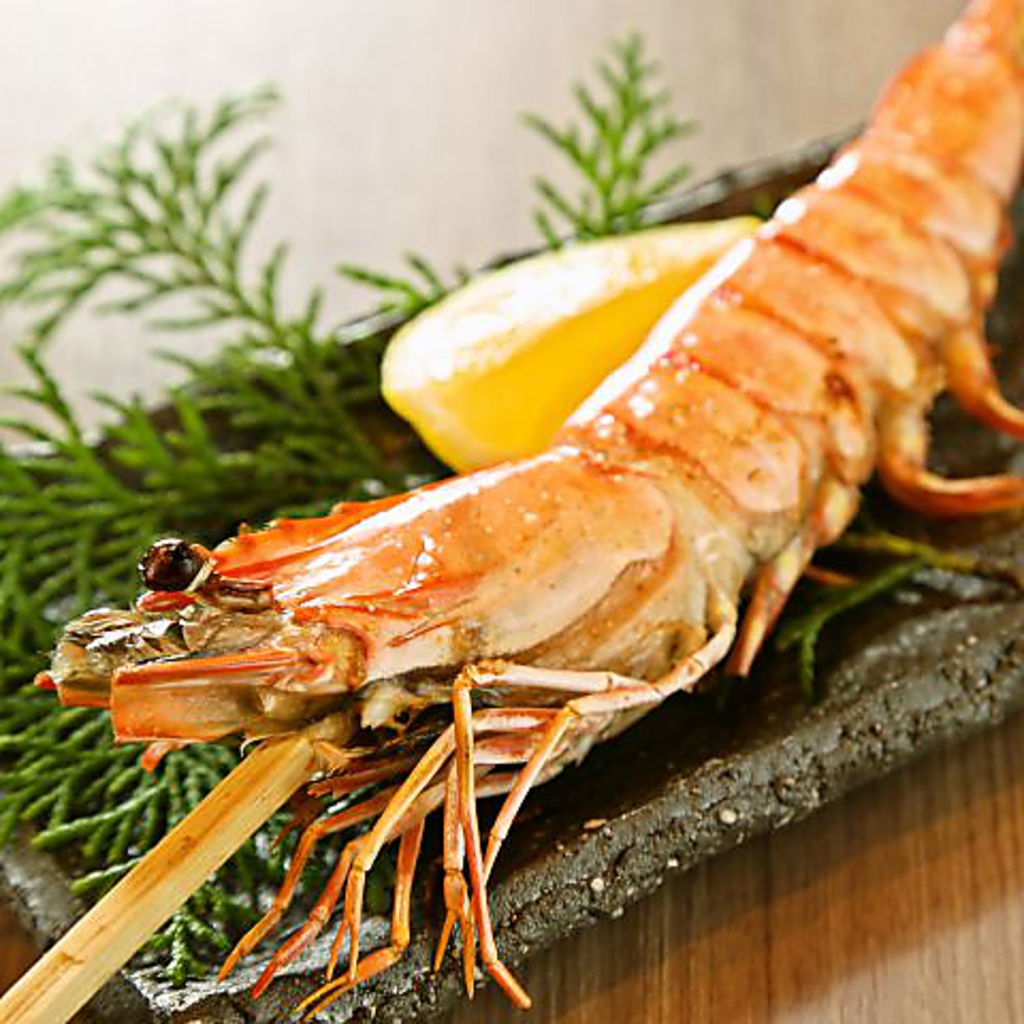 原始焼き！串を立ててじっくり焼くことにより、素材の良さをそのままにふっくらと仕上がります。