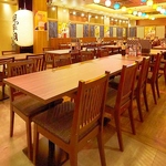 かしこまらないオープンな空間で美味しい料理と美味しいお酒で一日の疲れを癒しませんか？