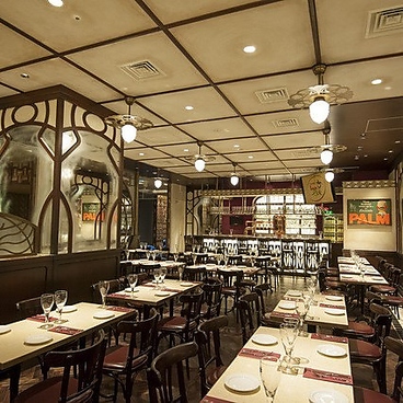 ビアカフェ ブルッグスゾット 日本橋の雰囲気1