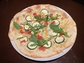 料理メニュー写真 シラス、ガーリック、夏野菜のピッツァ
