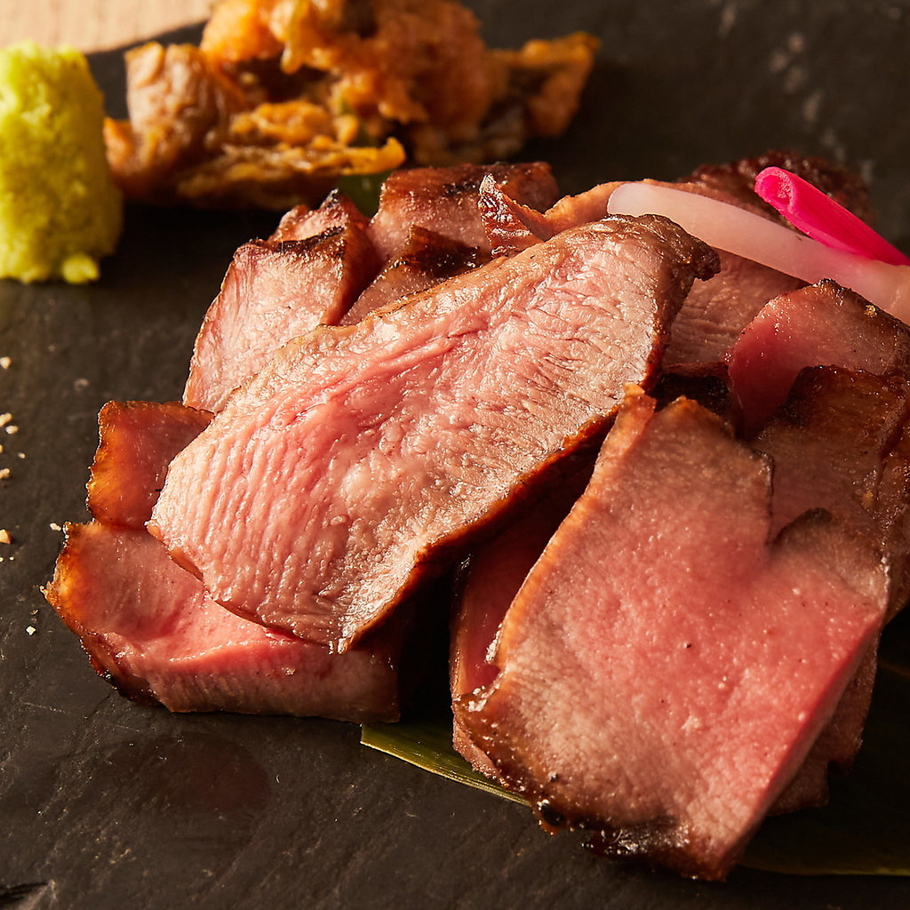 ブランド生牡蠣と極み牛タン おいすたん 関内南口本店」(横浜市中区