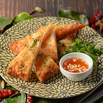 当店人気No1「海老トースト」！プリプリの海老とトーストのサクサク感が大満足間違いなしの一品です