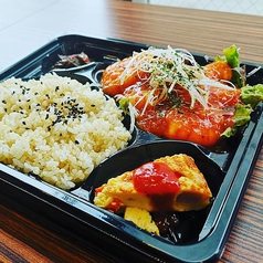 【人気のランチがお弁当に！】エビチリ弁当